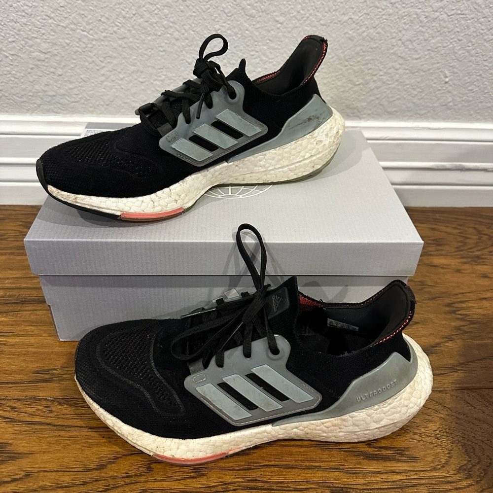 Boys sneakers